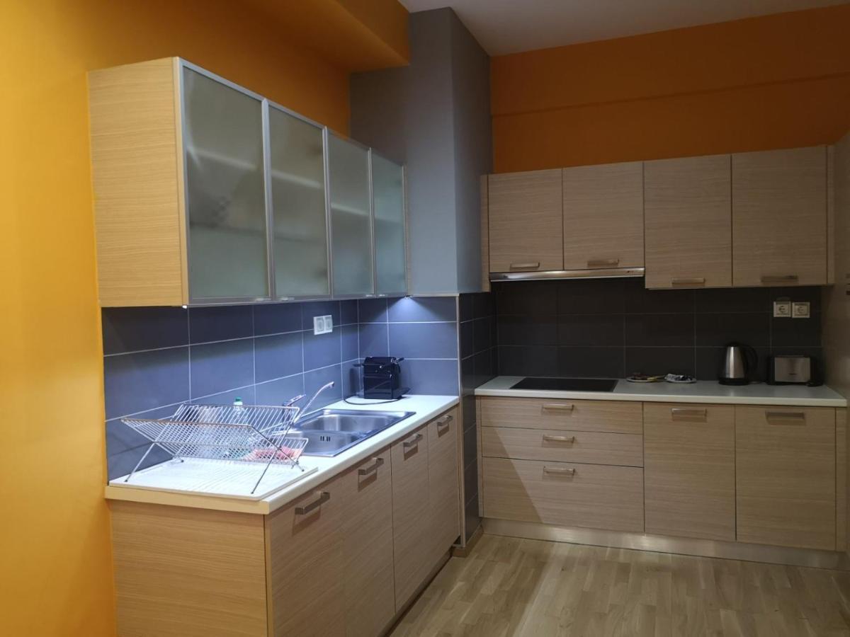 Stylish Urban By Yha Apartment